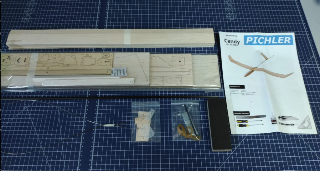Planeur Candy 1350mm Pichler à construire
